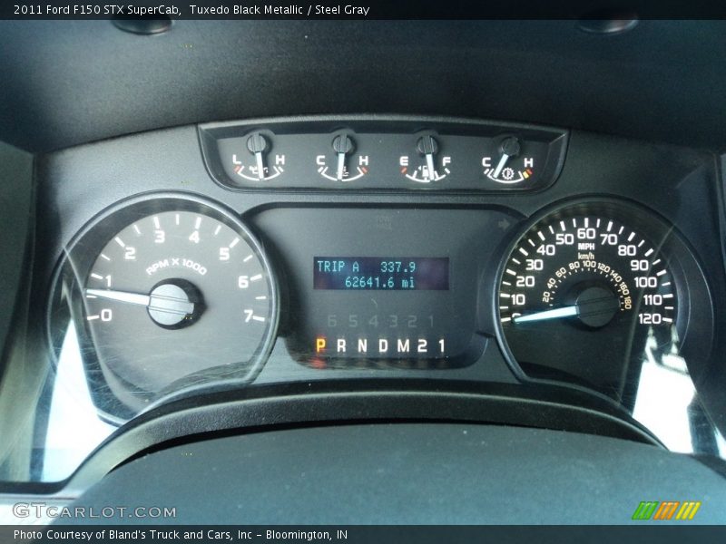 Tuxedo Black Metallic / Steel Gray 2011 Ford F150 STX SuperCab