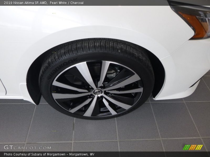 Pearl White / Charcoal 2019 Nissan Altima SR AWD