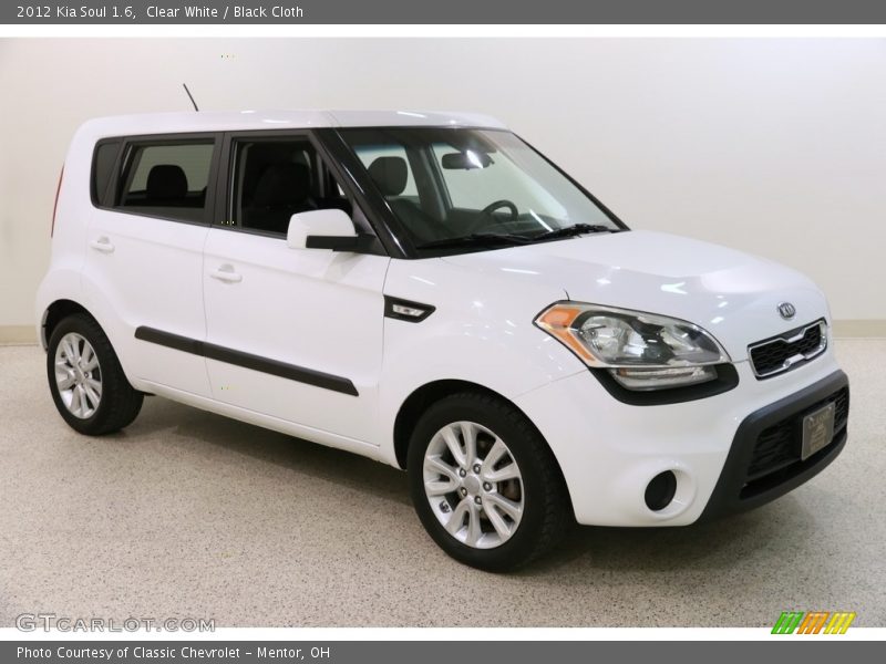 Clear White / Black Cloth 2012 Kia Soul 1.6