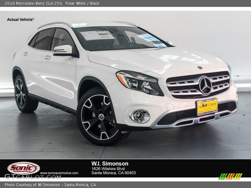 Polar White / Black 2019 Mercedes-Benz GLA 250
