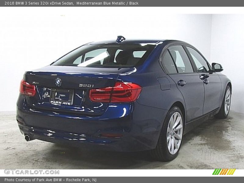 Mediterranean Blue Metallic / Black 2018 BMW 3 Series 320i xDrive Sedan