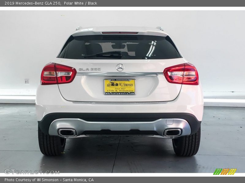 Polar White / Black 2019 Mercedes-Benz GLA 250
