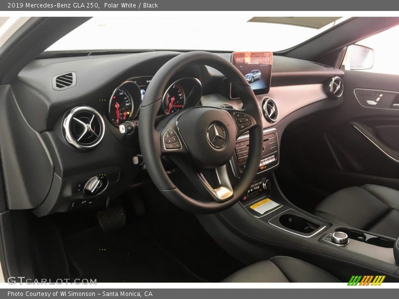 Polar White / Black 2019 Mercedes-Benz GLA 250