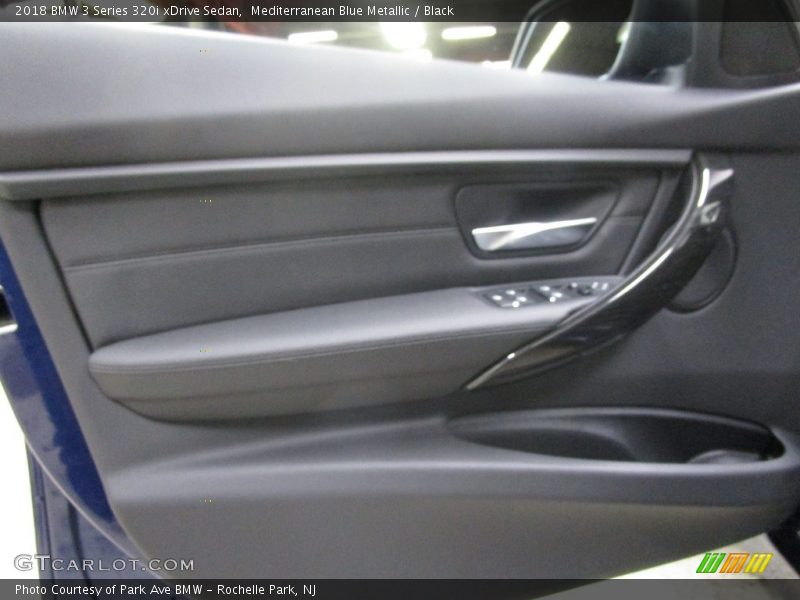 Mediterranean Blue Metallic / Black 2018 BMW 3 Series 320i xDrive Sedan