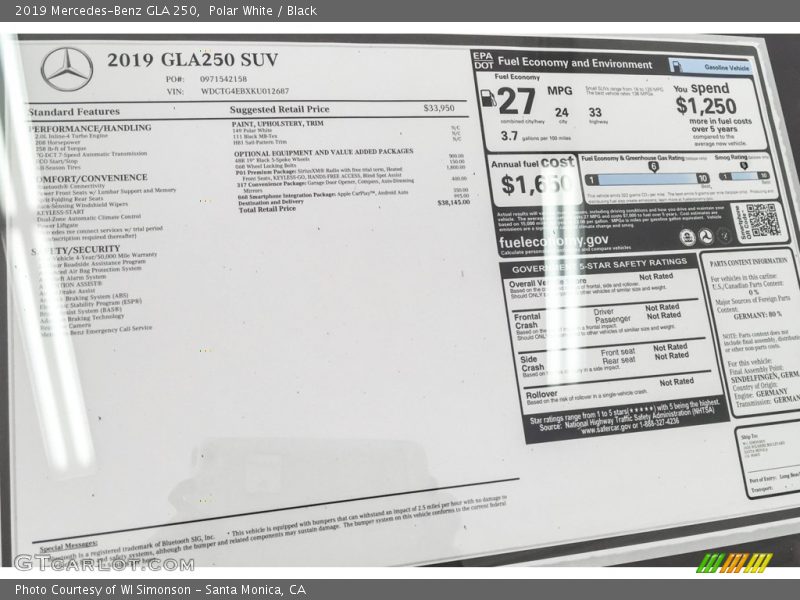 Polar White / Black 2019 Mercedes-Benz GLA 250