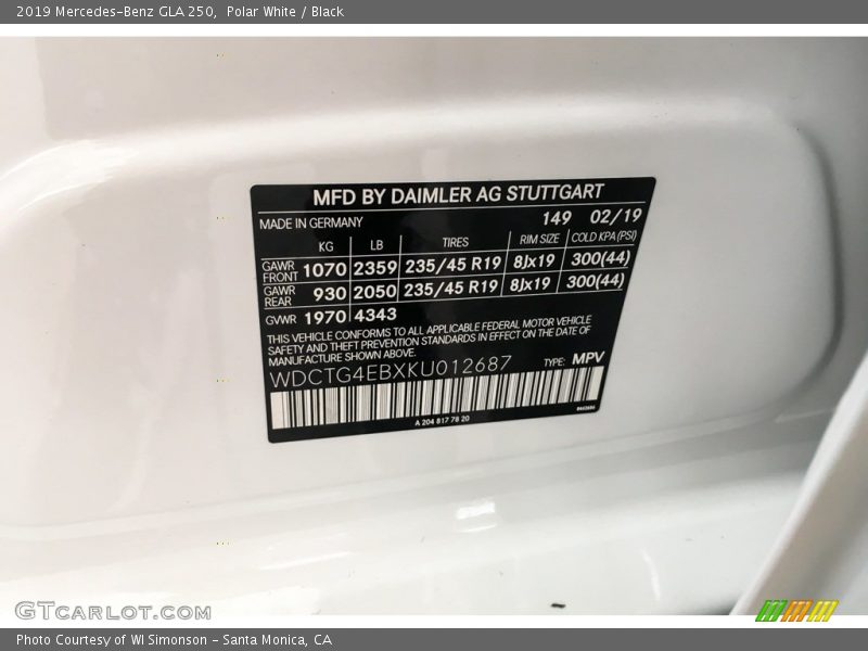 Polar White / Black 2019 Mercedes-Benz GLA 250