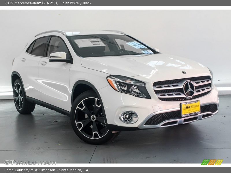 Polar White / Black 2019 Mercedes-Benz GLA 250