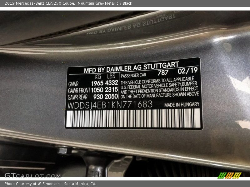 Mountain Grey Metallic / Black 2019 Mercedes-Benz CLA 250 Coupe