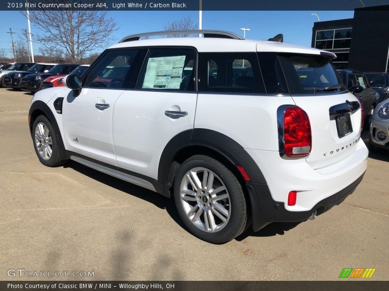 Light White / Carbon Black 2019 Mini Countryman Cooper All4