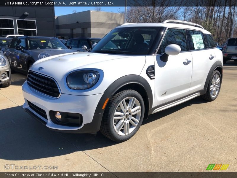Front 3/4 View of 2019 Countryman Cooper All4