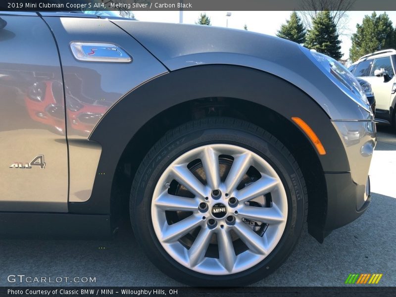 Melting Silver / Carbon Black 2019 Mini Clubman Cooper S All4