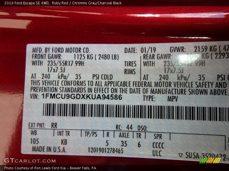 Ruby Red / Chromite Gray/Charcoal Black 2019 Ford Escape SE 4WD