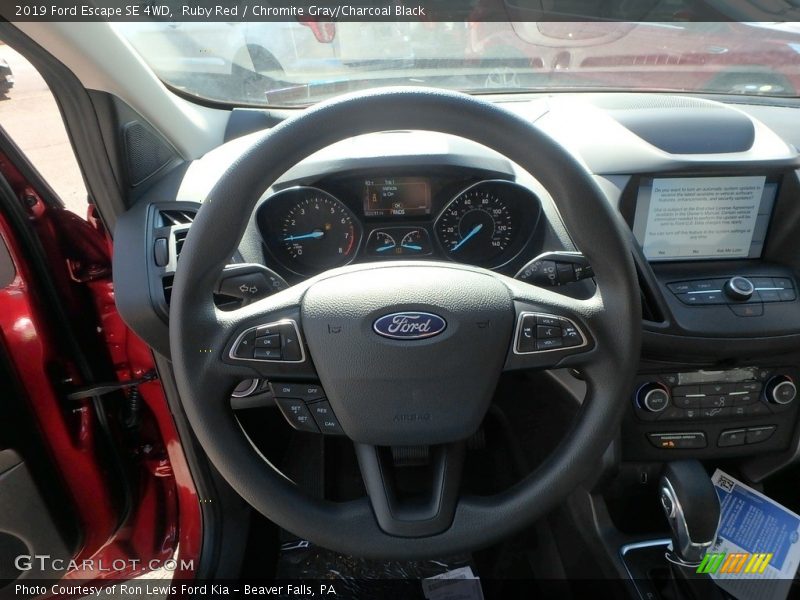 Ruby Red / Chromite Gray/Charcoal Black 2019 Ford Escape SE 4WD