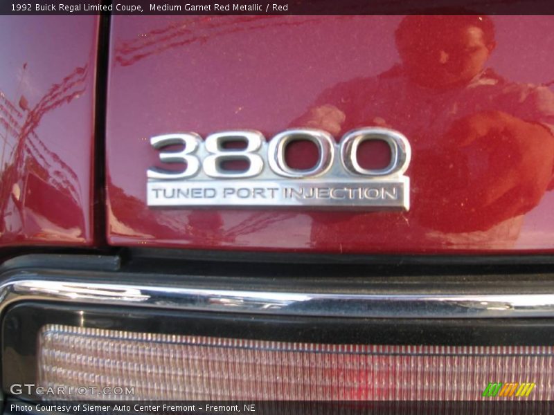 Medium Garnet Red Metallic / Red 1992 Buick Regal Limited Coupe