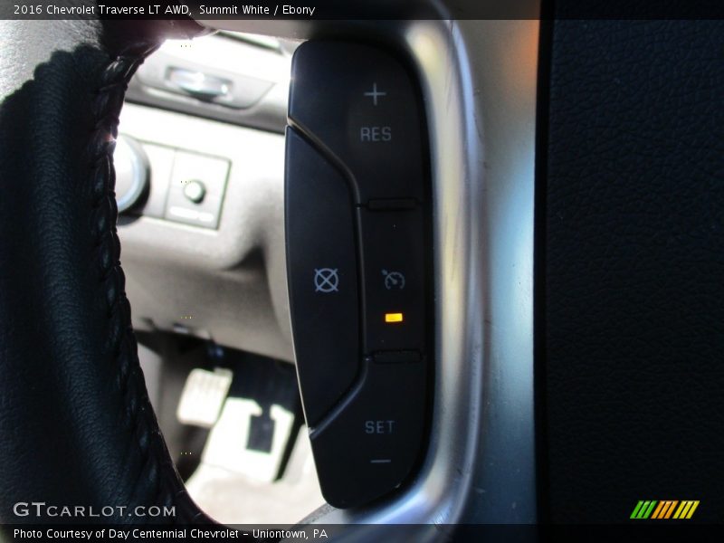 Summit White / Ebony 2016 Chevrolet Traverse LT AWD