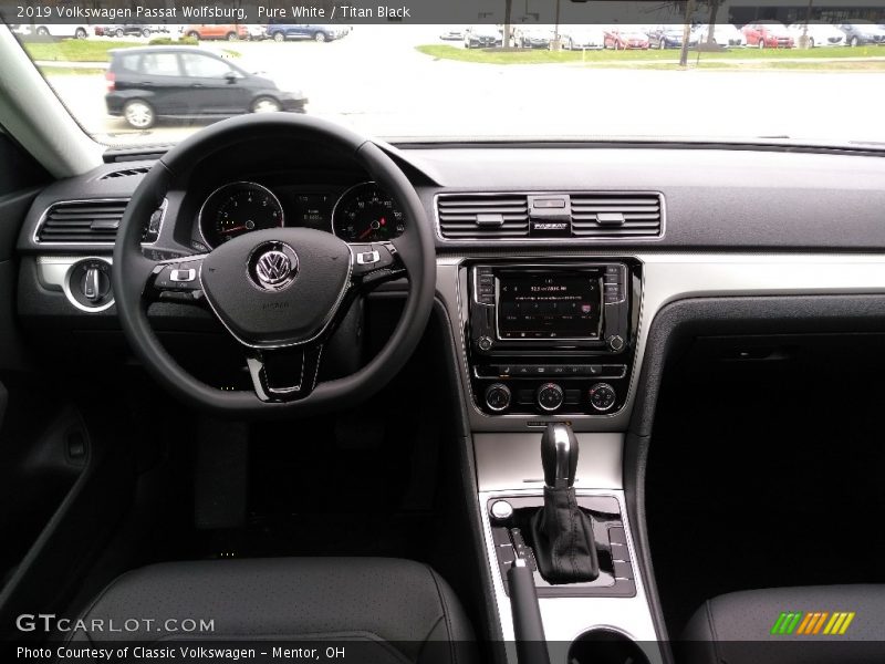 Pure White / Titan Black 2019 Volkswagen Passat Wolfsburg