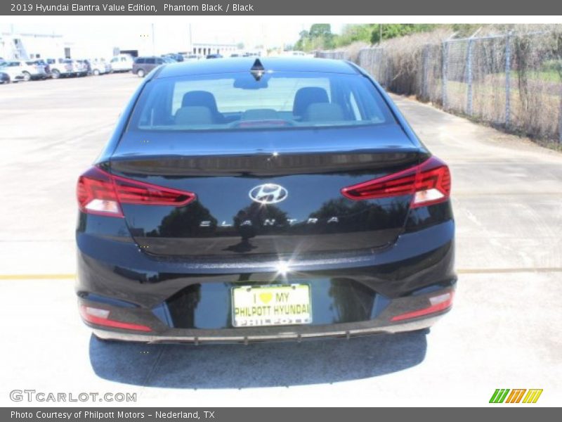 Phantom Black / Black 2019 Hyundai Elantra Value Edition