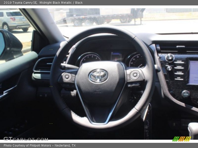 Midnight Black Metallic / Black 2019 Toyota Camry SE