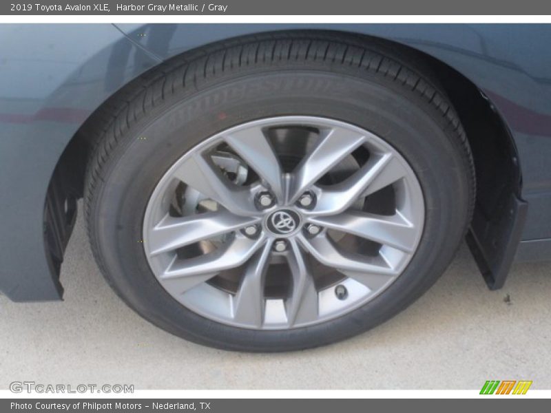 Harbor Gray Metallic / Gray 2019 Toyota Avalon XLE