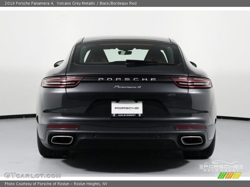 Volcano Grey Metallic / Black/Bordeaux Red 2019 Porsche Panamera 4