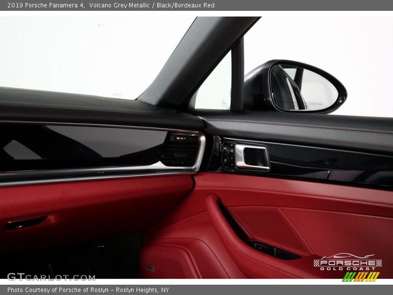 Volcano Grey Metallic / Black/Bordeaux Red 2019 Porsche Panamera 4