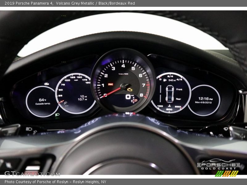 Volcano Grey Metallic / Black/Bordeaux Red 2019 Porsche Panamera 4