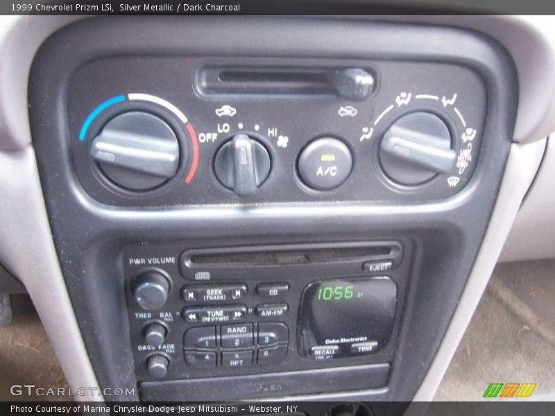 Silver Metallic / Dark Charcoal 1999 Chevrolet Prizm LSi