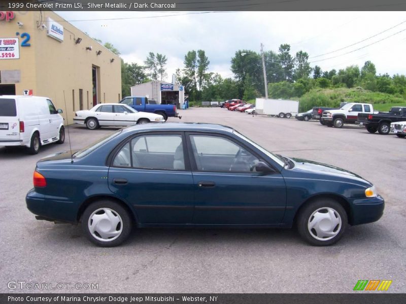 Silver Metallic / Dark Charcoal 1999 Chevrolet Prizm LSi