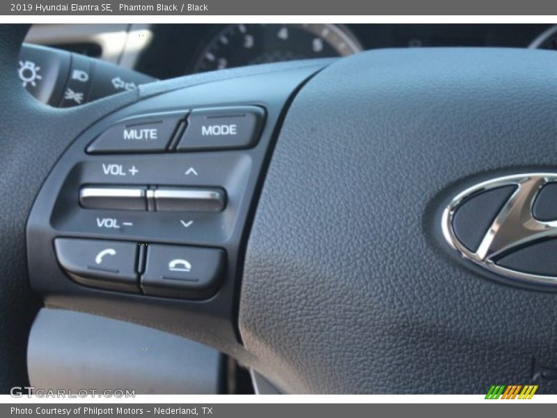 Phantom Black / Black 2019 Hyundai Elantra SE