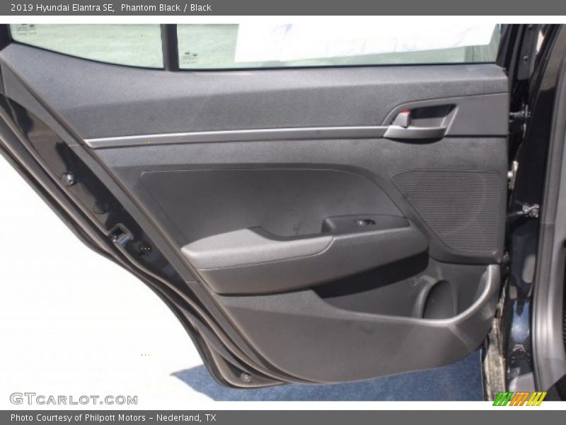 Phantom Black / Black 2019 Hyundai Elantra SE