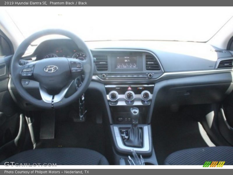 Phantom Black / Black 2019 Hyundai Elantra SE