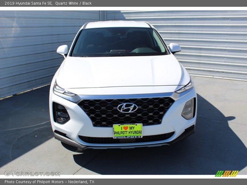 Quartz White / Black 2019 Hyundai Santa Fe SE