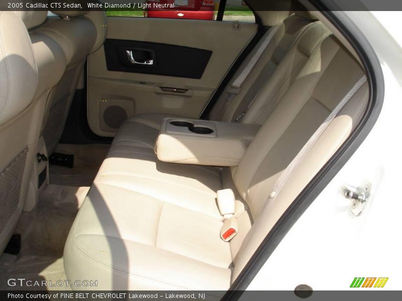 White Diamond / Light Neutral 2005 Cadillac CTS Sedan