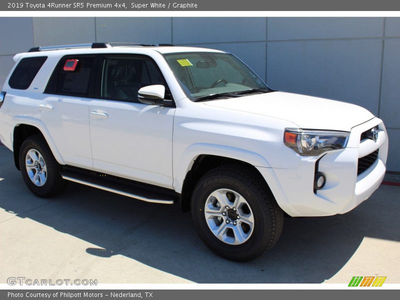 Super White / Graphite 2019 Toyota 4Runner SR5 Premium 4x4