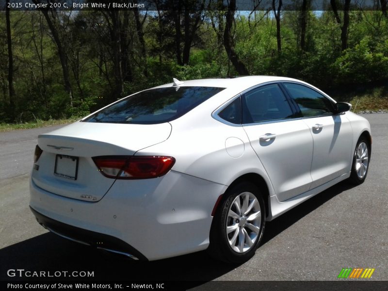 Bright White / Black/Linen 2015 Chrysler 200 C