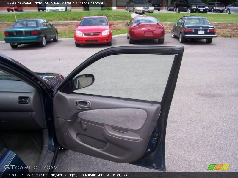 Silver Metallic / Dark Charcoal 1999 Chevrolet Prizm LSi