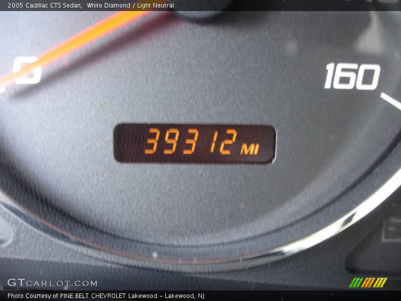 White Diamond / Light Neutral 2005 Cadillac CTS Sedan