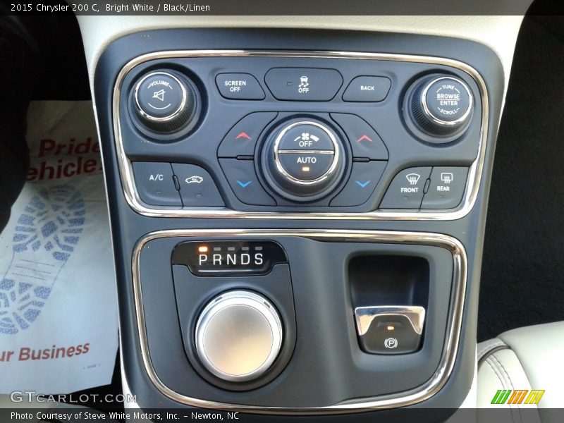 Bright White / Black/Linen 2015 Chrysler 200 C