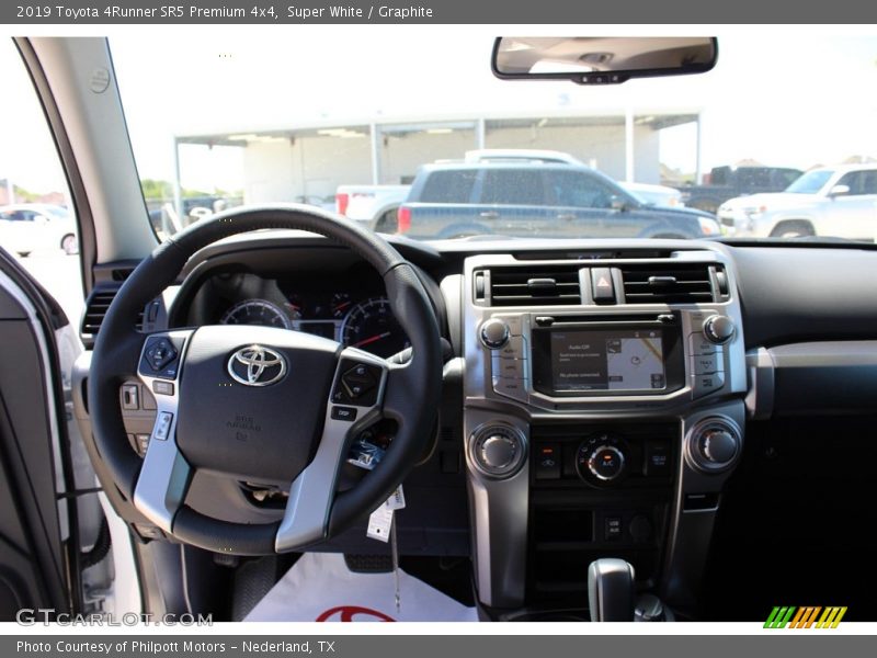 Super White / Graphite 2019 Toyota 4Runner SR5 Premium 4x4