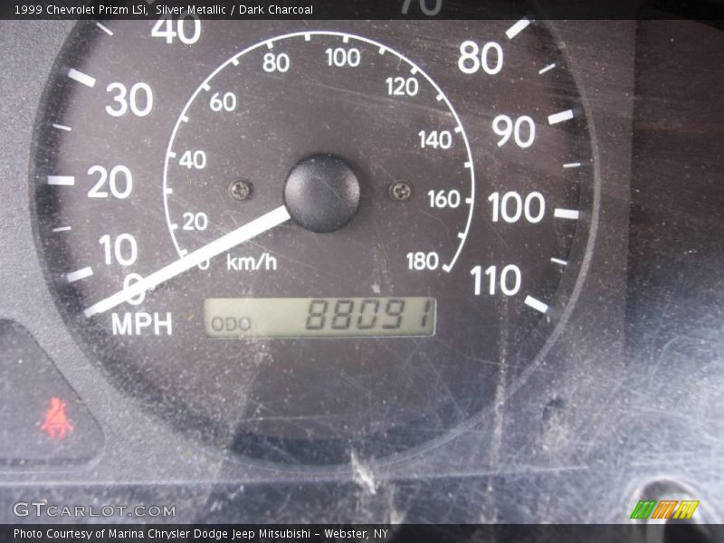 Silver Metallic / Dark Charcoal 1999 Chevrolet Prizm LSi