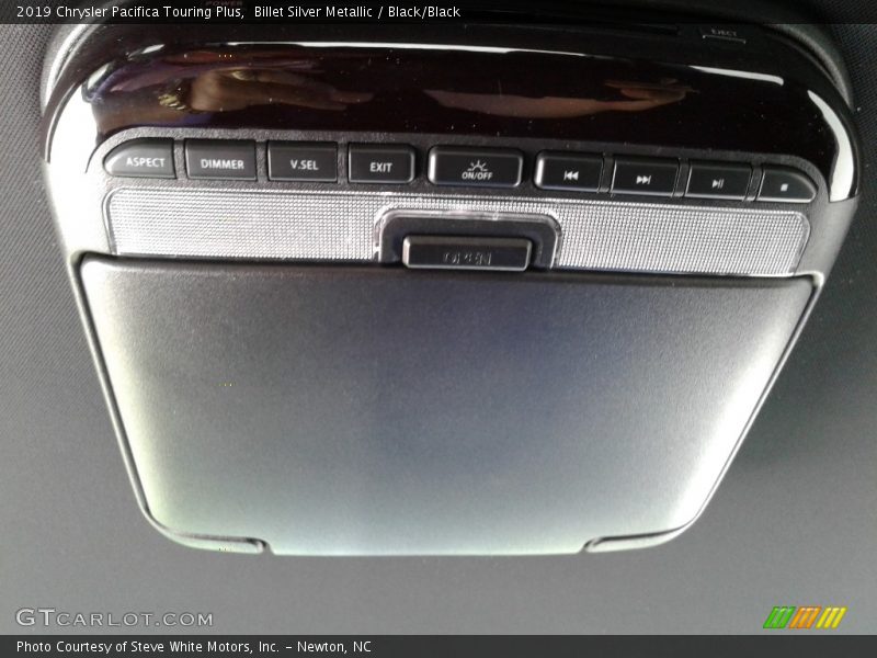 Billet Silver Metallic / Black/Black 2019 Chrysler Pacifica Touring Plus