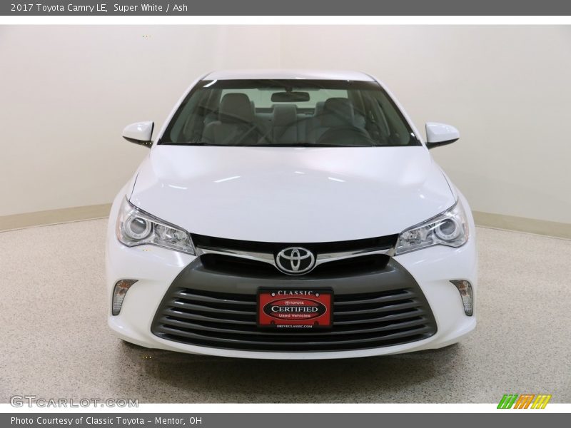 Super White / Ash 2017 Toyota Camry LE