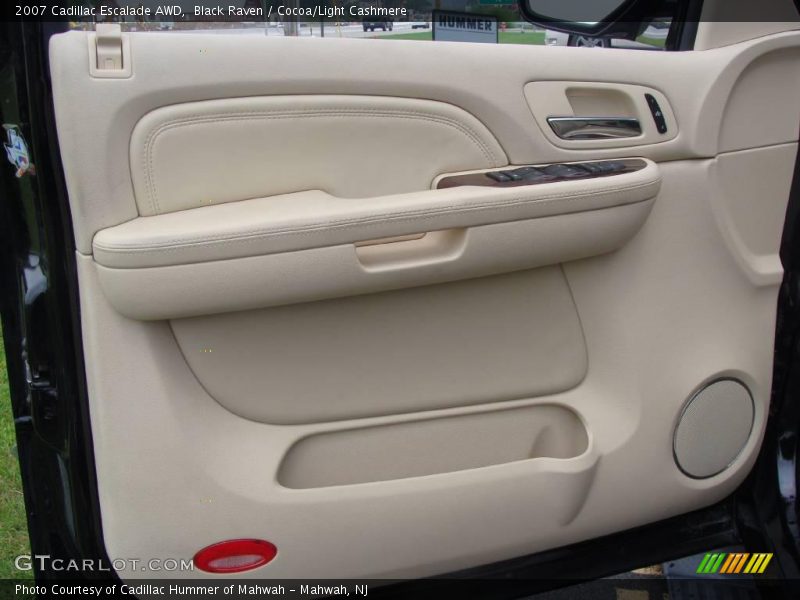 Black Raven / Cocoa/Light Cashmere 2007 Cadillac Escalade AWD