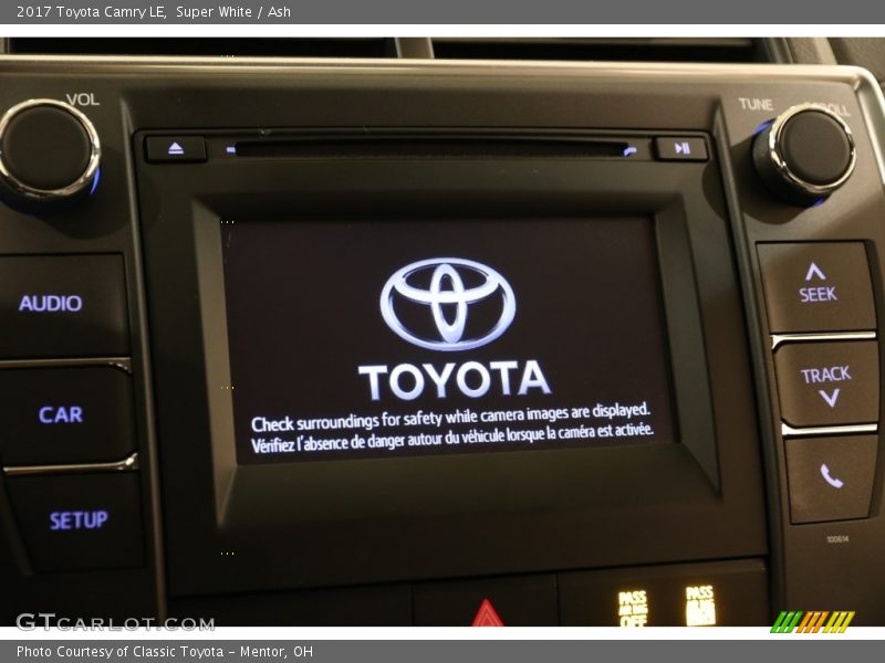 Super White / Ash 2017 Toyota Camry LE