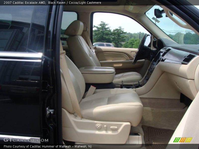 Black Raven / Cocoa/Light Cashmere 2007 Cadillac Escalade AWD