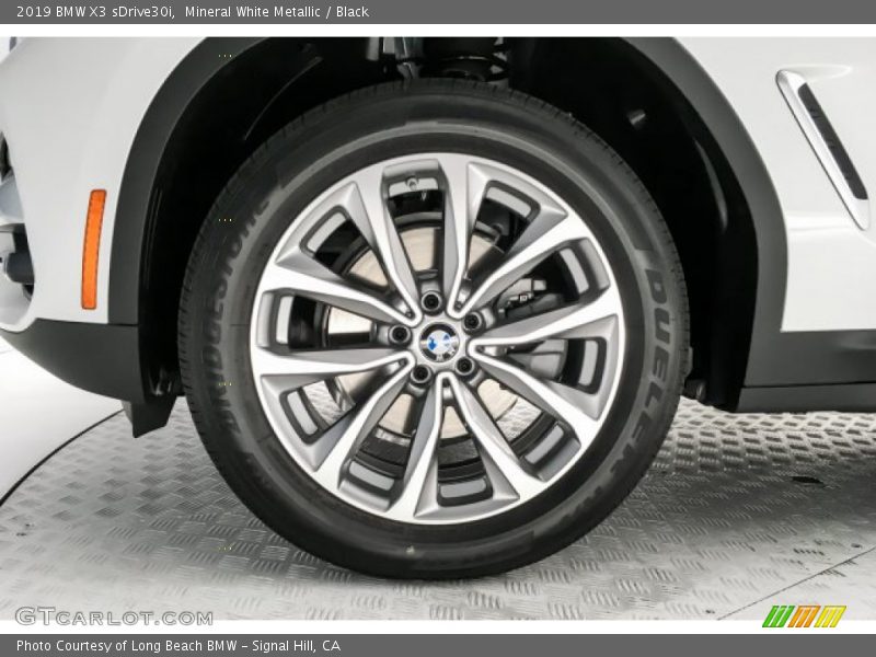 Mineral White Metallic / Black 2019 BMW X3 sDrive30i
