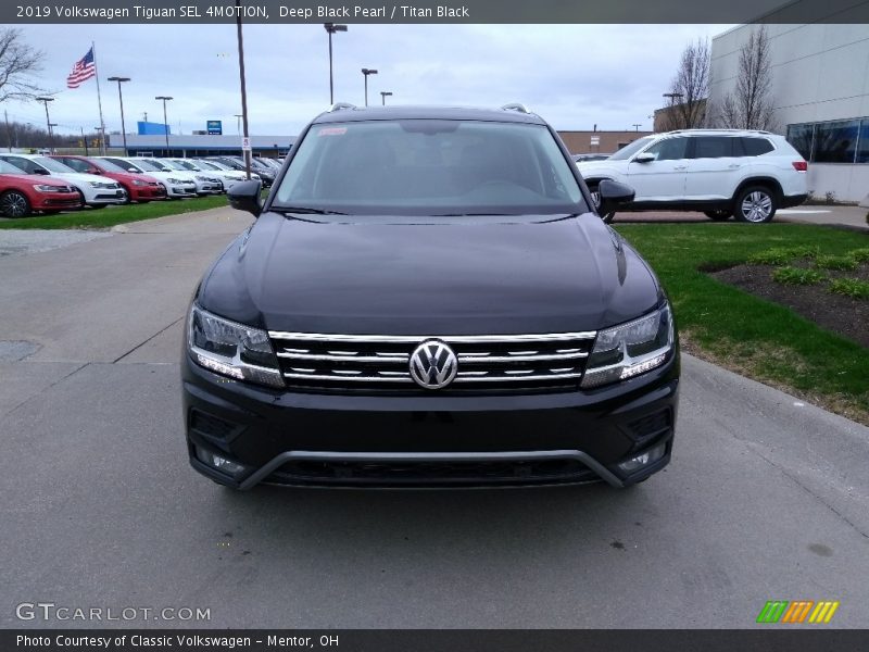 Deep Black Pearl / Titan Black 2019 Volkswagen Tiguan SEL 4MOTION