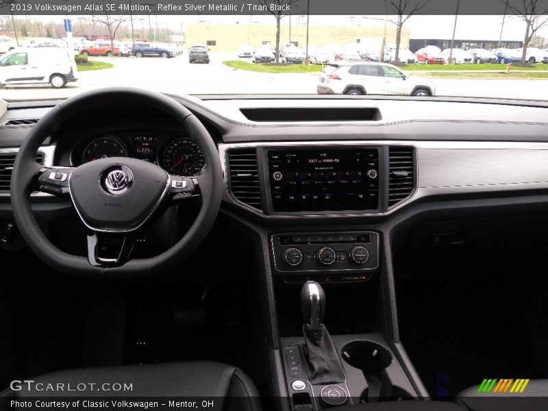 Dashboard of 2019 Atlas SE 4Motion