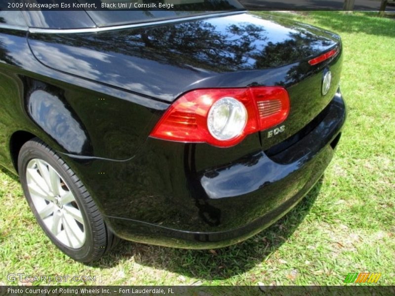 Black Uni / Cornsilk Beige 2009 Volkswagen Eos Komfort