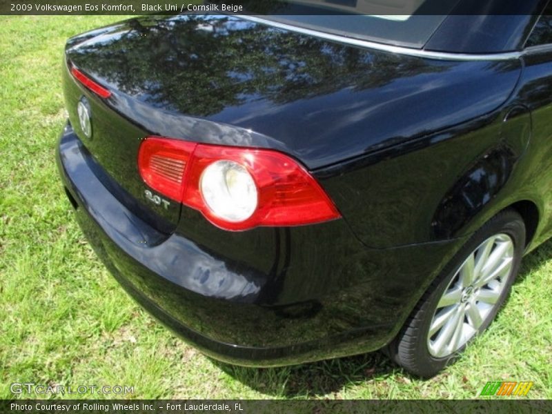 Black Uni / Cornsilk Beige 2009 Volkswagen Eos Komfort